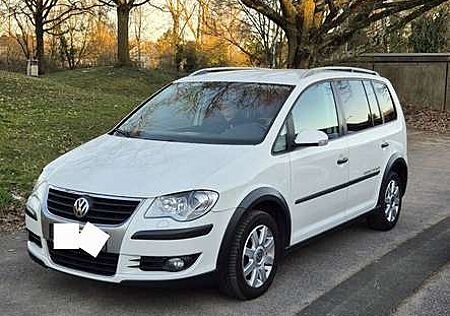 VW Cross Touran Volkswagen 1.4 TSI
