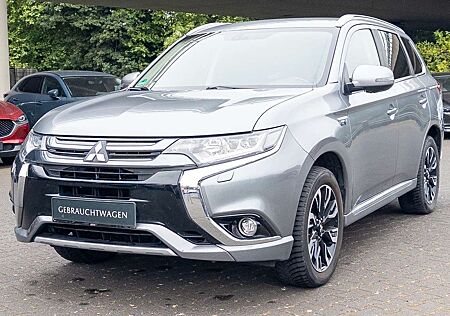 Mitsubishi Outlander PHEV Plus 4WD Navi Kamera $