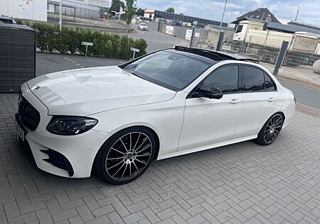 Mercedes-Benz E 220 d T 9G-TRONIC AMG Line