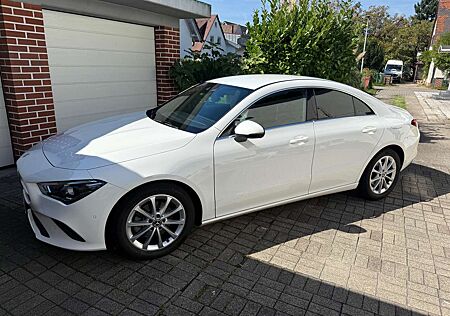 Mercedes-Benz CLA 200 7G-DCTProgressive