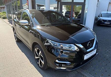 Nissan Qashqai 1.3DIG-T 160PS 6MT Tekna+ 4x2 BOSE LEDER