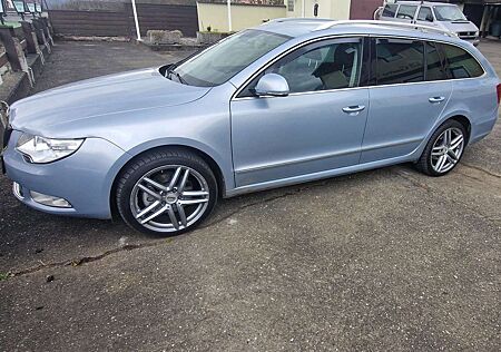 Skoda Superb Combi Elegance 2,0 TDI CR DPF Elegance