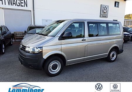 VW T5 Transporter Volkswagen Kombi