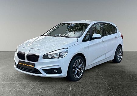 BMW 216 -Navi-PDC-Anhängerkuplung-Leder
