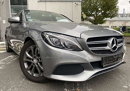 Mercedes-Benz C 200 Xenon | PDC| Navi | 7-G Tronic