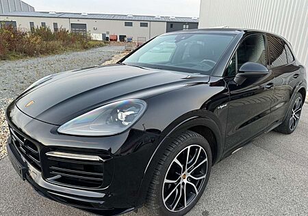 Porsche Cayenne E-Hybrid *DAB*KAMERA*BOSE*PRIVACYVERGL.*LUFTFAHR.*