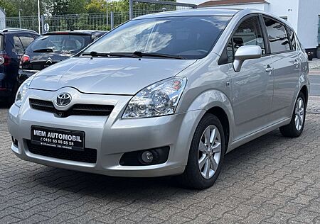 Toyota Corolla Verso 1.8 Executive Scheckheft 1 Hand 7-Sitzer AHK/NAVI