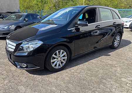 Mercedes-Benz B 180 Automatik Navi/Sitzheizung /LED/PDC