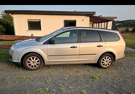 Ford Focus Estate / (DA3) 2004 - 2008