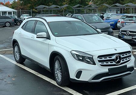 Mercedes-Benz GLA 200 d 7G-DCT UrbanStyle Edition