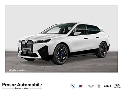 BMW iX xDrive40 Sportpaket+AHK+PANO+2-Achs-Luftfederung+S