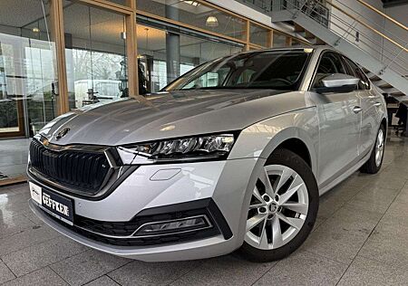 Skoda Octavia 2.0 TDI Style, HUD, Massage, Ambie, PDC!