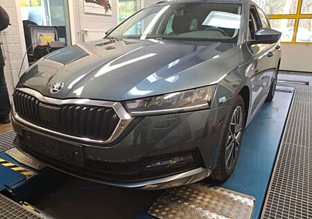 Skoda Octavia 1.5 TSI e-TEC Clever Automatik Paket Reise