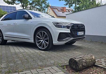 Audi Q8 S-LINE GARANTIE,MASSAGE,PANO,STANDHEIZUNG