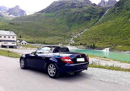 Mercedes-Benz SLK 280 blau, Leder beige, Schalter, HU neu.