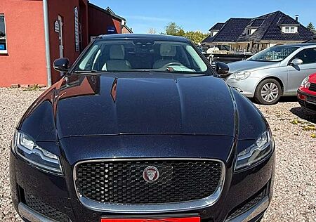 Jaguar XF Portfolio