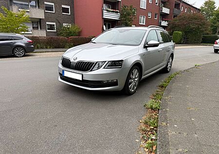 Skoda Octavia Combi 2.0 TDI DSG Soleil