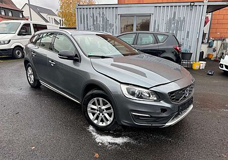 Volvo V60 CC V60 Cross Country Summum AWD