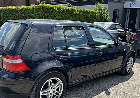 VW Golf Volkswagen 1.9 TDI Pacific