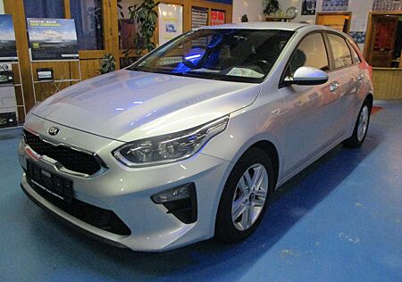 Kia Cee'd Ceed / 1.4 Edition 7 Alu 16 Zoll,Rückfahrkamera,Top