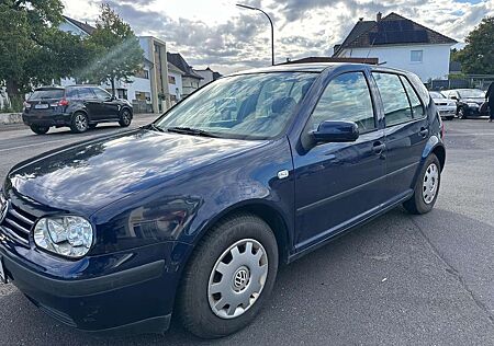 VW Golf Volkswagen 1.6 Automatik