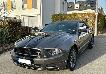 Ford Mustang Cabrio 3.7 L V6 Cabrio Xenon Leder Automatik