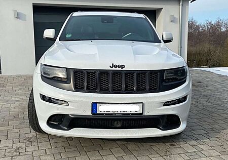 Jeep Grand Cherokee SRT Night