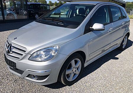 Mercedes-Benz B 180 CDI Autotronic*AHK*Park-Assistent*SHZ*2.Hand*