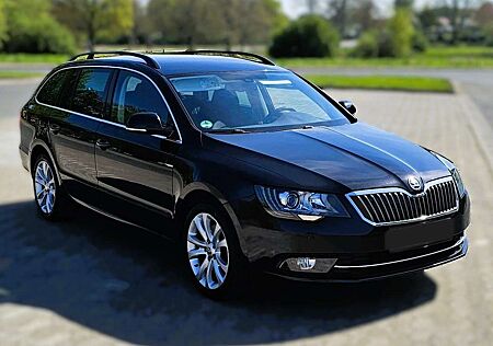 Skoda Superb Combi 2.0 TDI, 170PS, DSG, Combi Parktronik