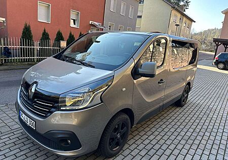 Renault Trafic L1H1 2,7t Expression 9 Sitzer 14.400€ Netto