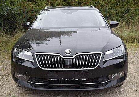Skoda Superb 8FACH/SCHECKHEFT/AHK/ZAHNRIEMEN +INSPEKTION NEU!!!