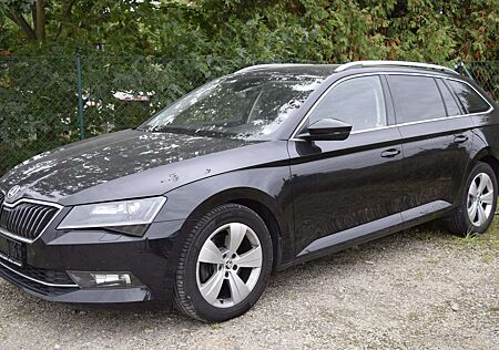Skoda Superb 8FACH/SCHECKHEFT/AHK/ZAHNRIEMEN +INSPEKTION NEU!!!