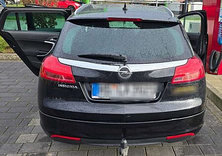 Opel Insignia 2.0 CDTI Sports Tourer Automatik 4x4 Sport