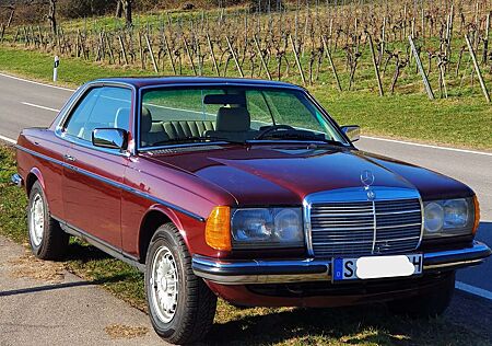 Mercedes-Benz CE 230 230 CE Scheckheftgepflegt bei MB