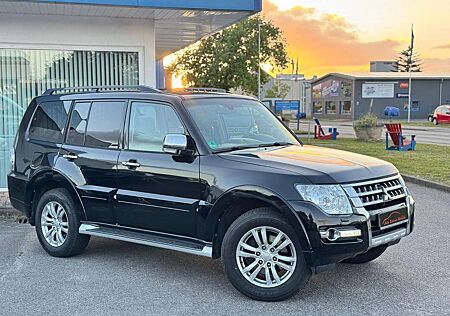 Mitsubishi Pajero 3.2 DI-D Top 7Sitzer AHK 3,5t KAMERA NAVI