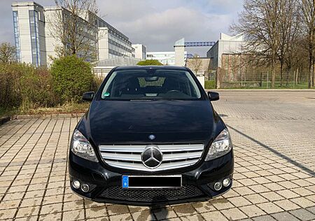 Mercedes-Benz B 180 (BlueEFFICIENCY)