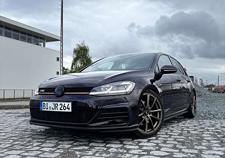 VW Golf GTI Volkswagen TÜV NEU - Black Rubin - Facelift