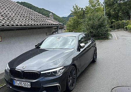 BMW M550 i xDrive