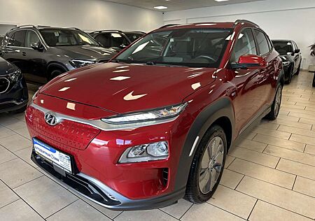Hyundai Kona Advantage 2WD*Navi*R-Cam*CarPlay*SHZ*LedTfl