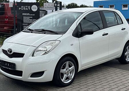 Toyota Yaris Cool 1.33 VVT-i Cool 6-Gang 2. Hand 5-Tür