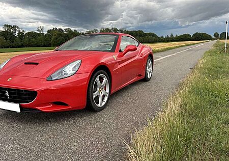 Ferrari California 4.3 V8 4-Sitzer