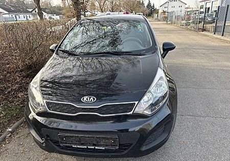 Kia Rio Attract