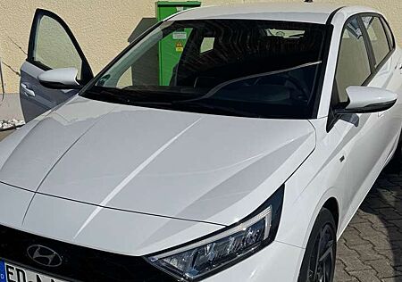 Hyundai i20 1.0 T-GDI 48V-Hybrid Intro Automatik