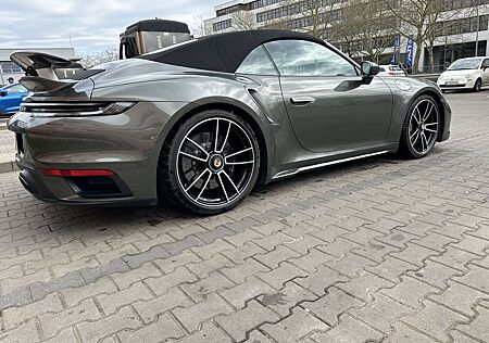 Porsche 992 Turbo S Cabriolet 1Hd.