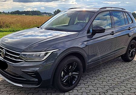 VW Tiguan Volkswagen Life NAV APPLINK LED TEMP PDC APA ALLSEASON