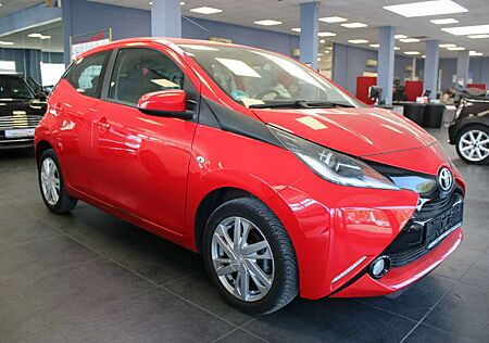 Toyota Aygo X-Play Touch