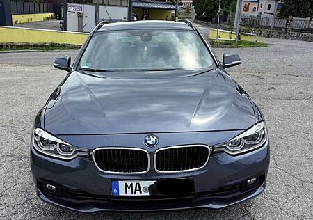 BMW 320d 320 Touring Aut. Advantage