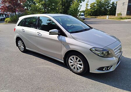 Mercedes-Benz B 180 CDI (BlueEFFICIENCY)