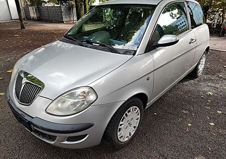 Lancia Ypsilon Y 1.2 8v Argento