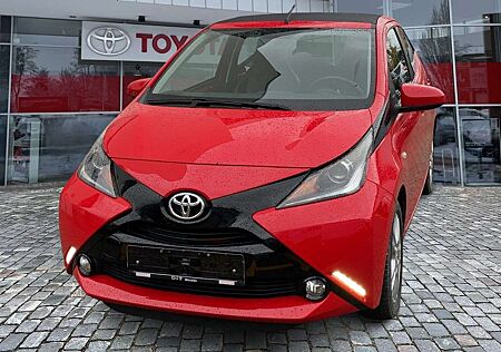 Toyota Aygo gebraucht kaufen Toyota Aygo 1.0 x-wave Kam. LM Leder PDC SD SHZ